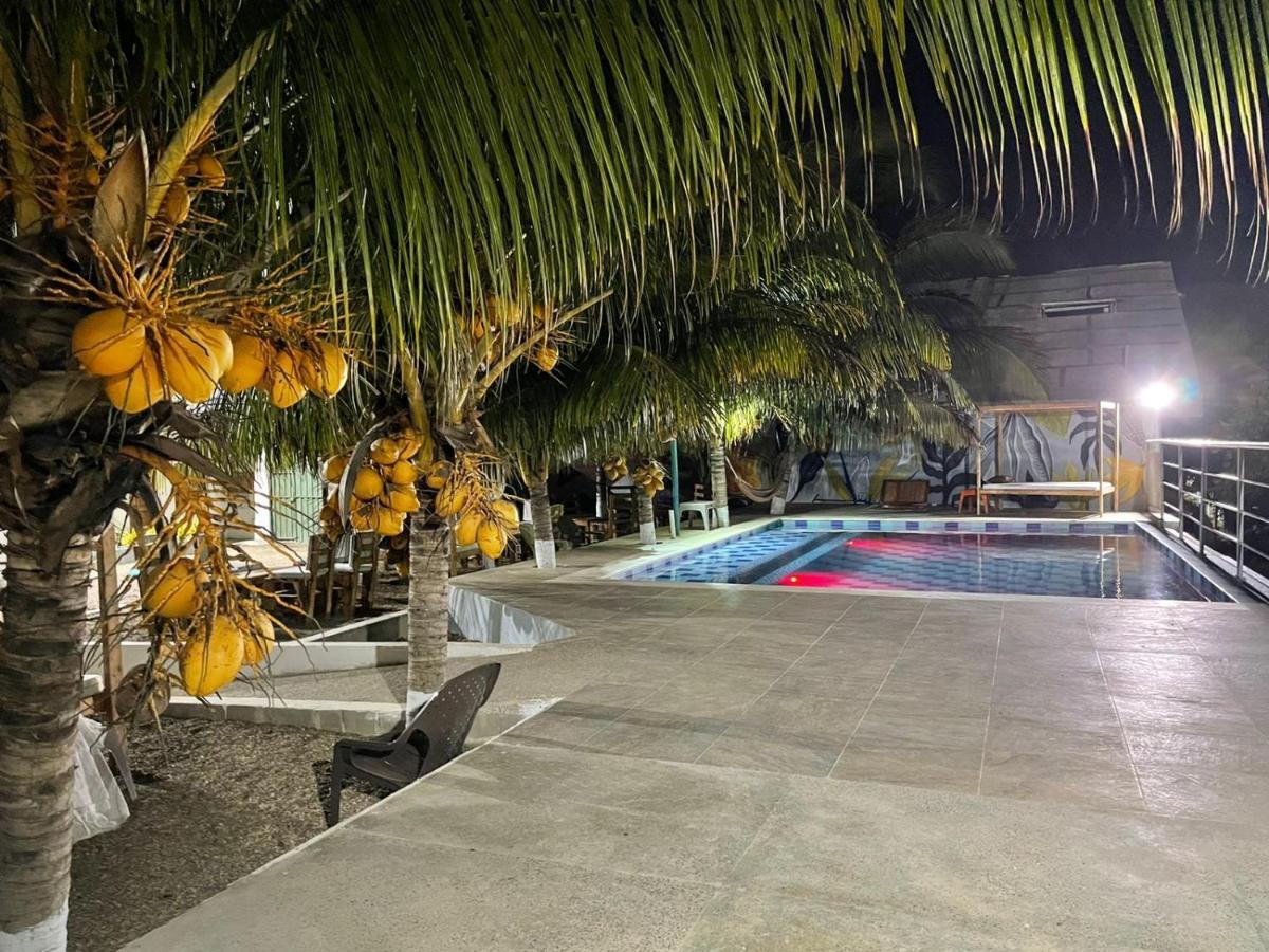 Hotel Paicos Beach Cartagena Екстериор снимка