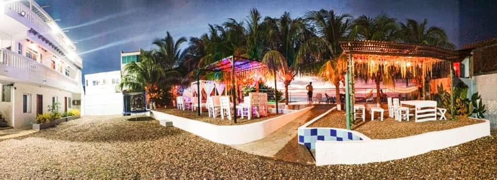 Hotel Paicos Beach Cartagena Екстериор снимка